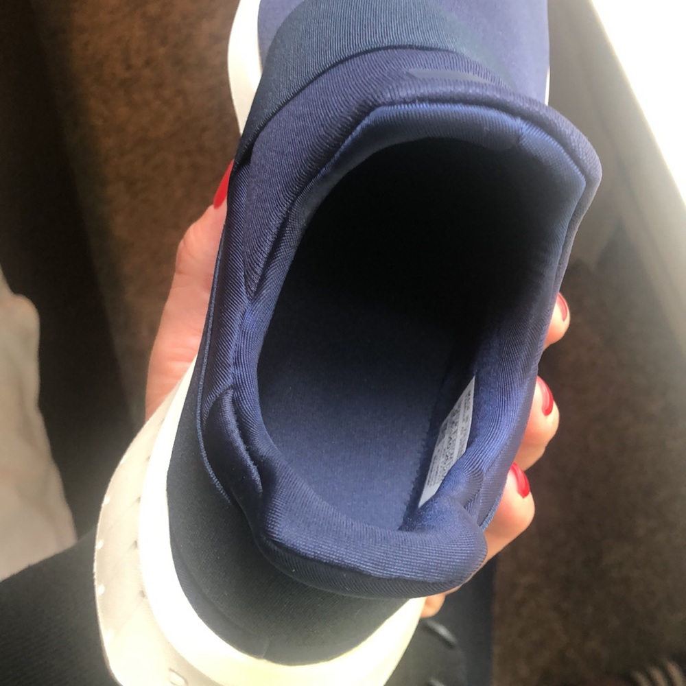 New Reebok Trainers - Picture 6 of 8